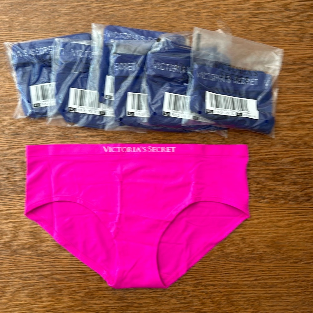 Victoria’s Secret lot of 7 pairs of hip hugger panties in size extra-large, NEW